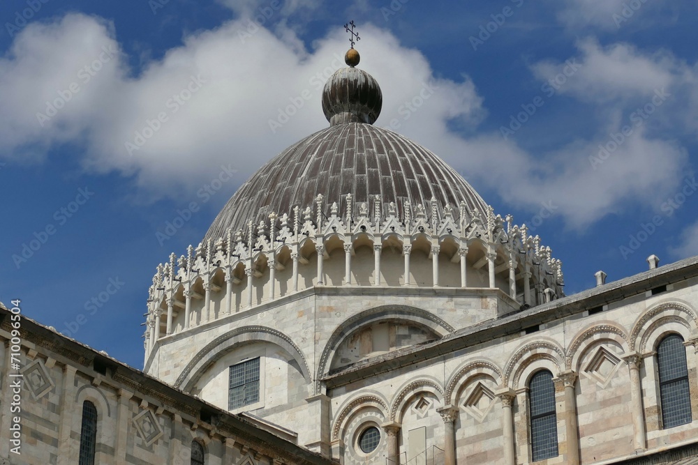 Le dôme de la cathédrale Notre-Dame-de-l ‘Assomption de Pise