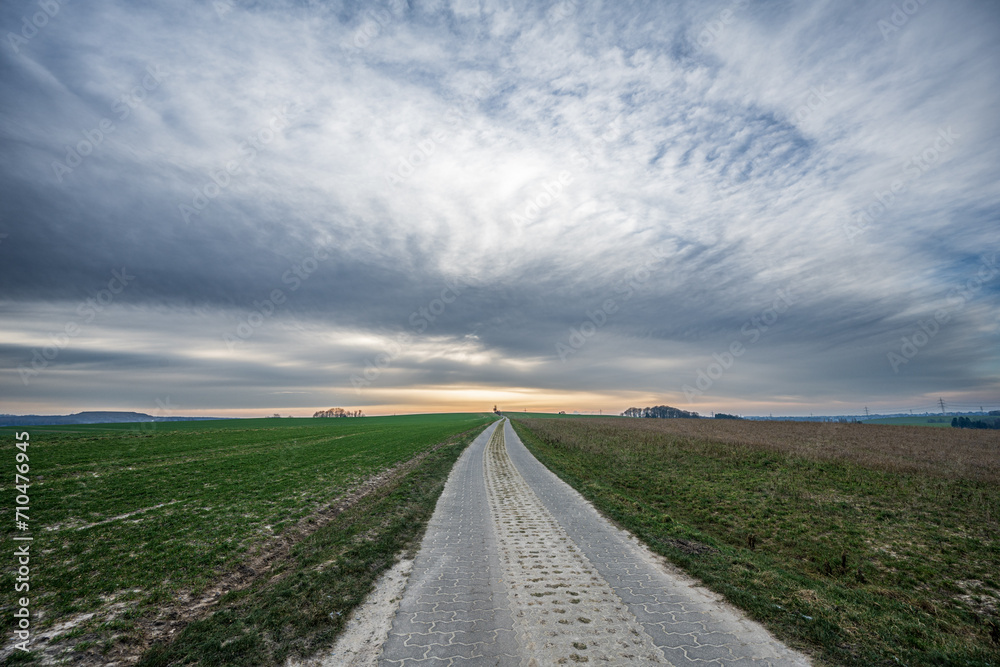 Fototapeta premium Versorgungsweg bei Wülfrath