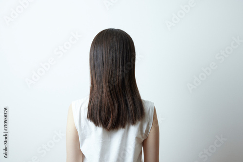 綺麗な髪の毛の日本人女性 photo