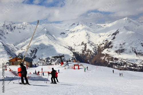 Skiing in Valmeinier, France photo