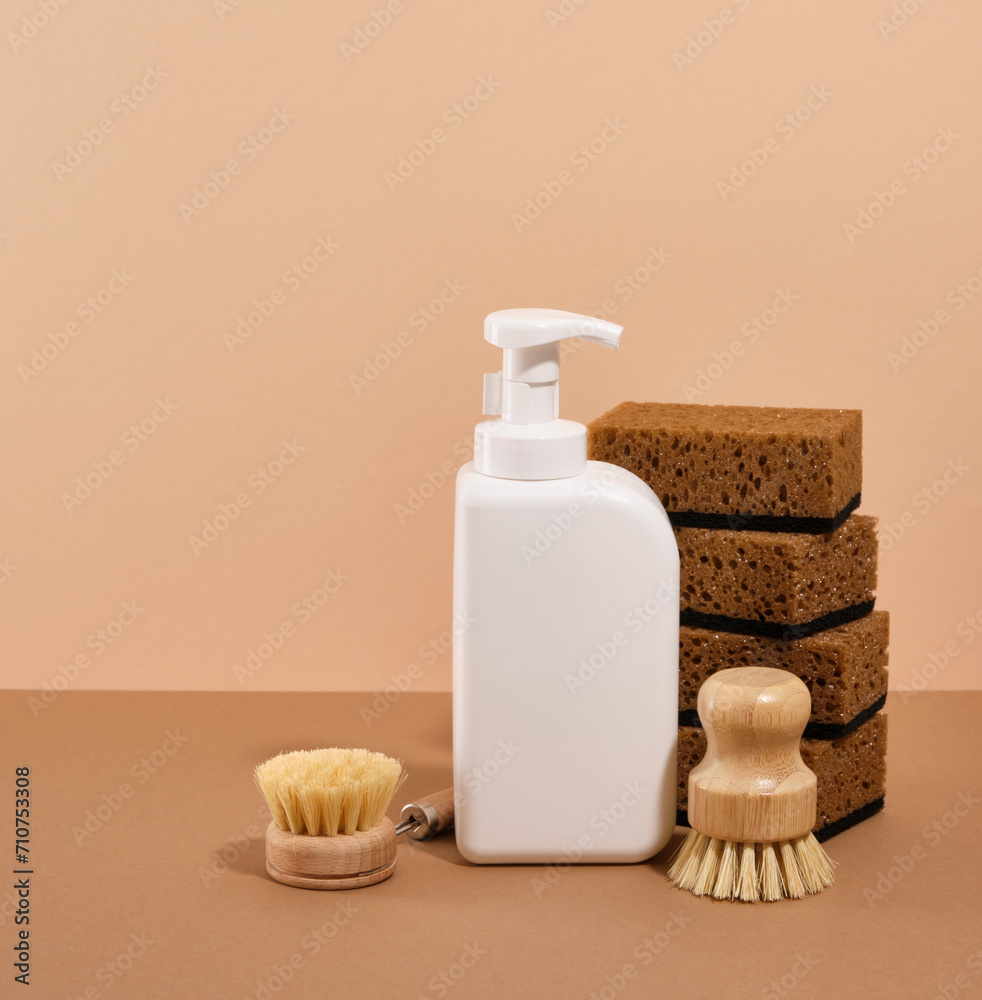 Natural products for cleaning and washing dishes. Sponges and dishwashing brushes.