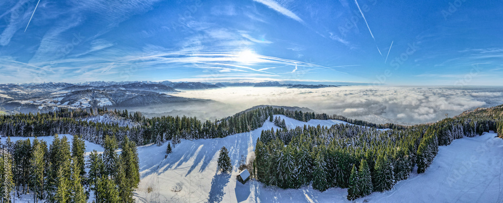 Bregenz, Österreich: Winterliches Alpenpanorama - obrazy, fototapety, plakaty 