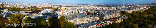 Fototapeta Naklejka Na Ścianę i Meble -  Panorama of Paris autumn cityscape with gilded dome of Hotel des Invalides in sunny day, France