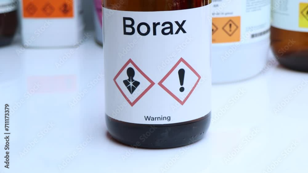 Borax in chemical container , chemical in the laboratory and industry, Raw materials used in production or analysis Borax in chemical container , chemical in the laboratory and industry, Raw materials used in production or analysis