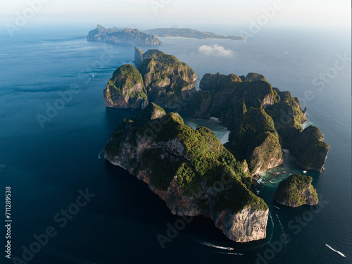 Obraz na płótnie Stunning aerial view of Ko Phi Phi Lee, a ring of steep limestone hills surrounding Maya Bay with Phi Phi Don in the distance. Phi Phi Islands, Andaman Sea, Krabi, Thailand. w salonie