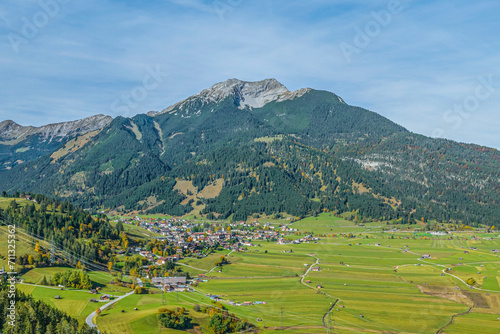 Herbst im Tiroler Ausserfern rund um Biberwier, Blick zum Daniel-Massiv nahe Lermoos