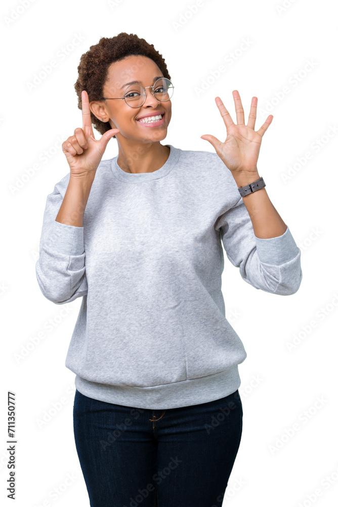 Φωτογραφία Young beautiful african american woman wearing glasses over isolated background showing and pointing up with fingers number seven while smiling confident and happy