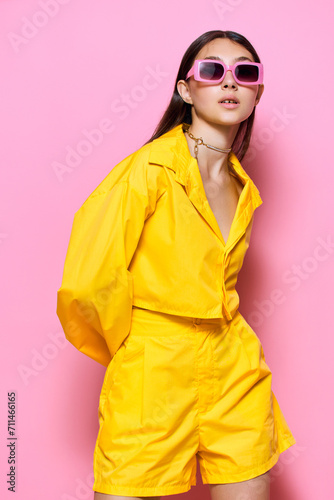 lifestyle woman sunglasses romance fashion yellow young girl beautiful attractive trendy