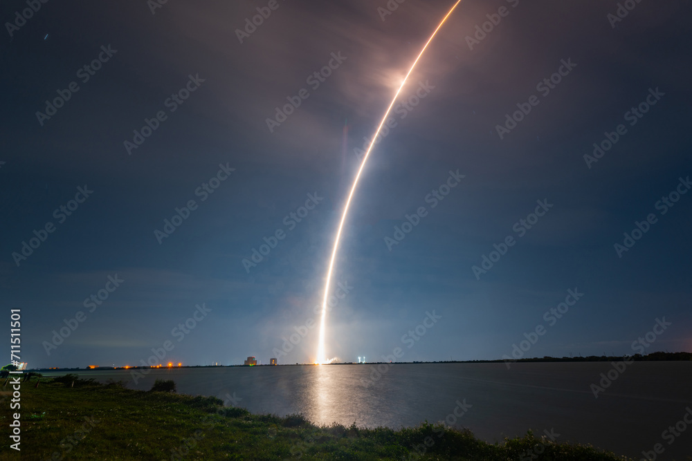 ULA Vulcan Rocket Launch - obrazy, fototapety, plakaty 