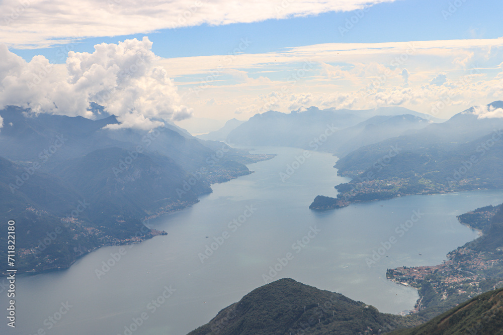 Lago di Como Panorama; Blick vom Monte Bregagno auf die Gabelung des Sees