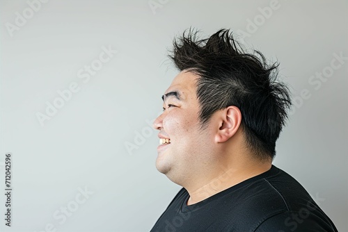太っている日本人男性のポートレート（デブ・肥満・減量・ぽっちゃり・ダイエット・フィットネス）