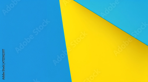 Abstrakter Grunge-Hintergrundvektor mit Pinsel und Halbtoneffekt, Template-Design-Banner mit blauem und gelbem Farbverlauf der ukrainischen Flagge