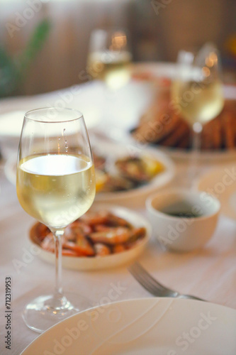 Wallpaper Mural People fine dining seafood and white wine Torontodigital.ca