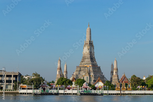 Wat Arun Ratchawararam is a Buddhist temple famous in Bangkok Yai district of Bangkok, Thailand. © Chalearmrat