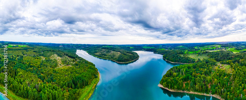 Die Wiehltalsperre bei Reichshof Krombacherinsel