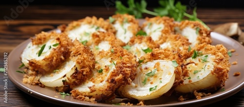 Onion fried with breadcrumb and mozzarella.