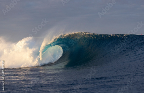 BIG OCEAN WAVES 