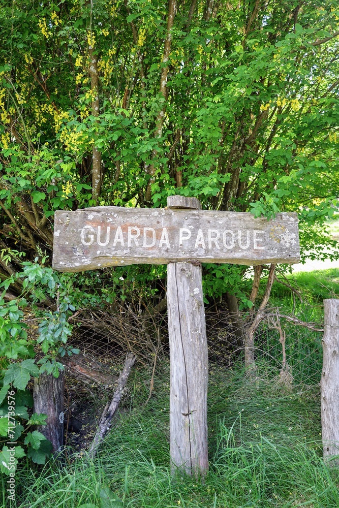 Guardaparque wooden sign on park