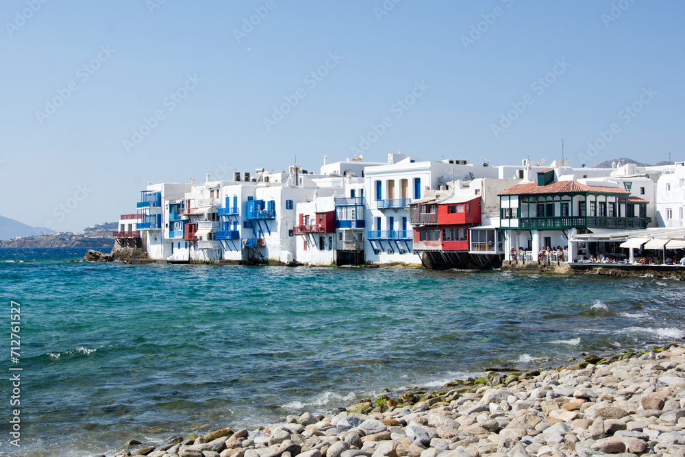 case colorate sul mare