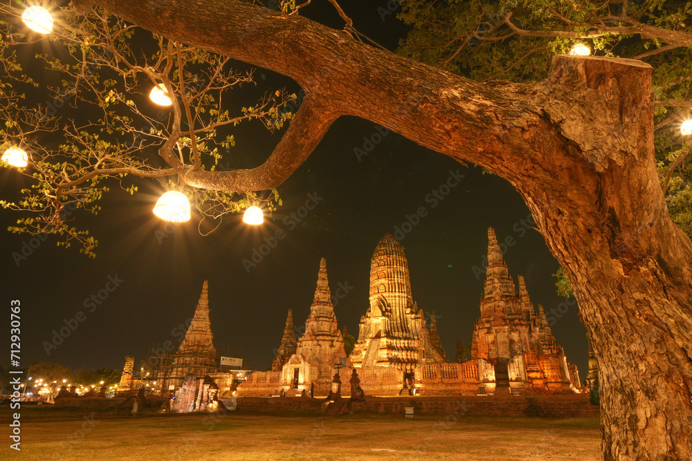 Φωτογραφία Wat Chaiwatthanaram Ayutthaya Province, Thailand, built in the reign of King Prasat Thong in 1630, taken on 14 January 2024