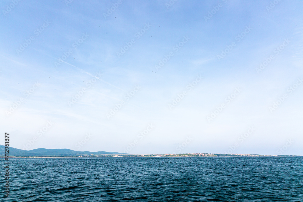 Obraz premium View to shore from the sea