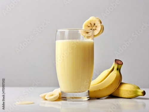 banana smoothie with banana