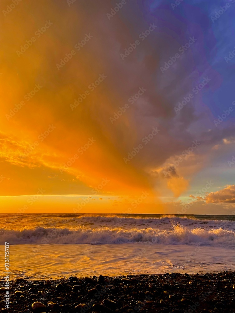 Obraz premium sunset over the sea 