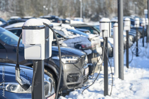 station recharge charge auto voiture electrique hiver neige