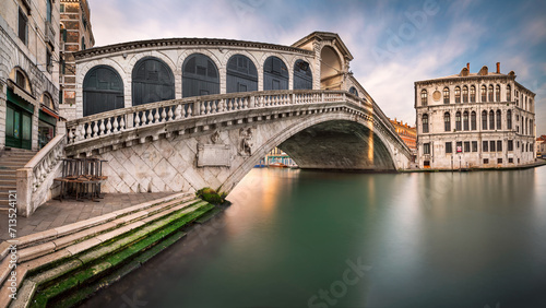 bridge of sighs city © Rayan