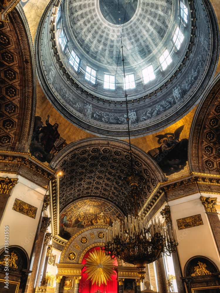 Obraz premium Interior of Kazan Cathedral on Nevsky prospect, Saint Petersburg, Russia. High quality photo