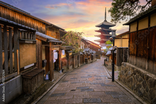 Scenic cityscape of Yasaka pagoda majestic sunset in Kyoto © coward_lion