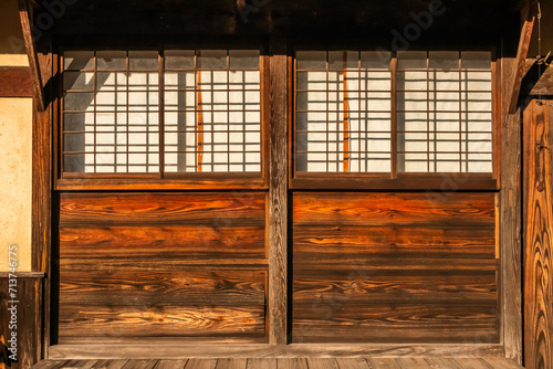 古い扉 photo of old wooden retro door