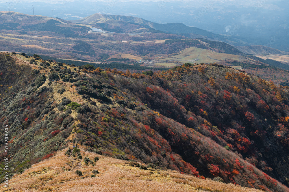 Obraz premium 涌蓋山登山「涌蓋山山頂から望む紅葉」