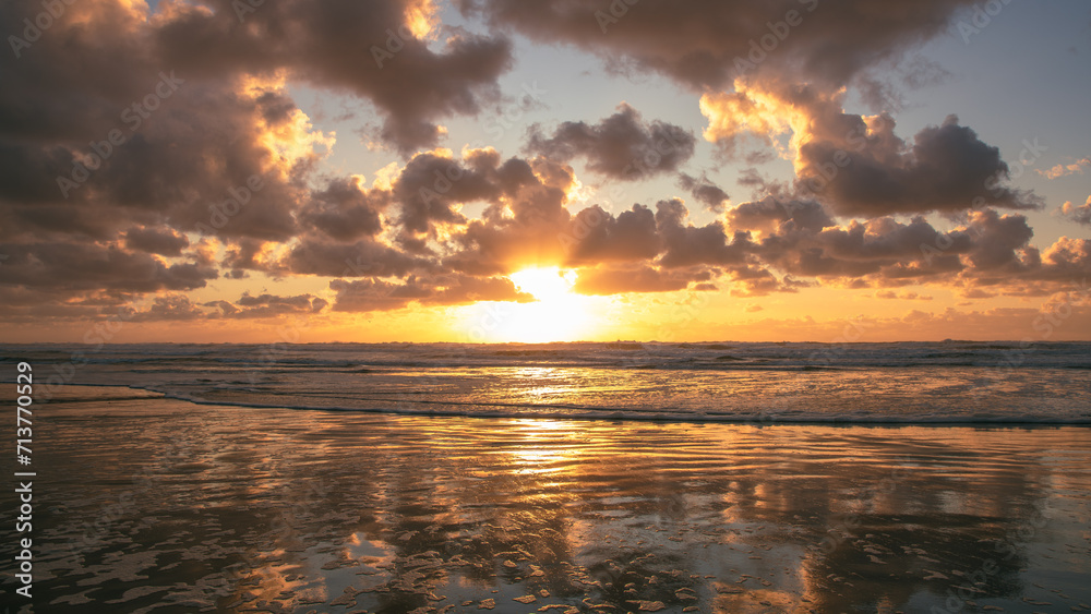 Obraz premium sunset on the beach