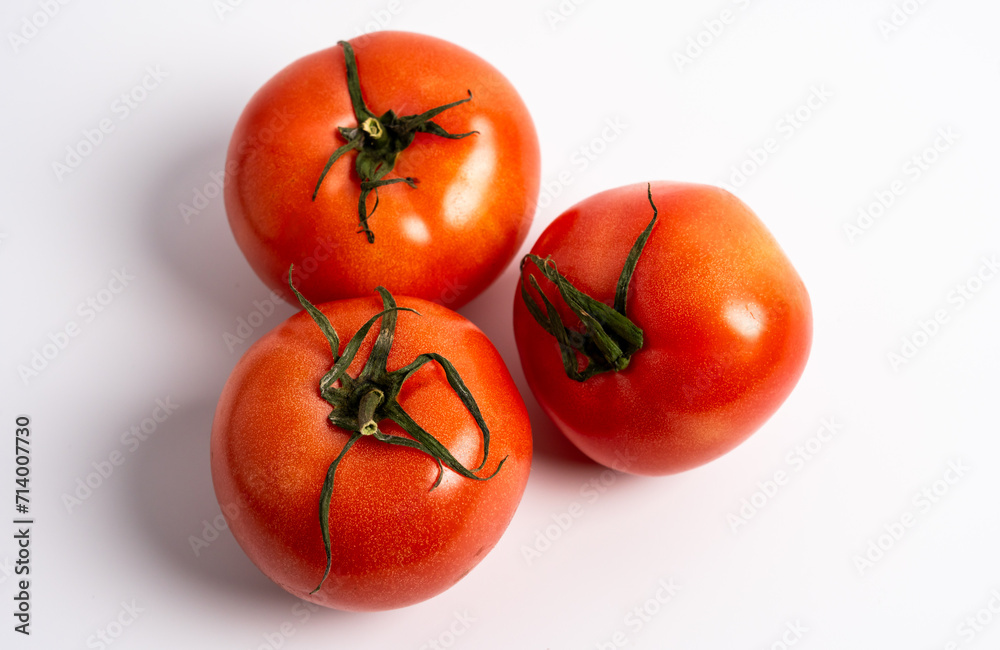 真っ赤なトマト