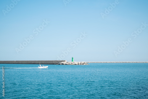 View of breakwater and sea © Toms