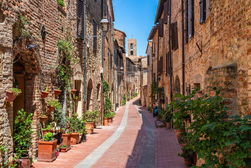 Fototapeta Naklejka Na Ścianę i Meble -  The picturesque village of Casole d'Elsa on a sunny summer morning. Province of Siena, Tuscany, Italy