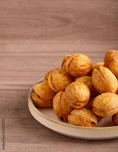 Almond nut shaped cookies