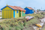 Cabanes multicolores du site ostréicole de Fort-Royer, sur l'île d'Oléron, Charente-Maritime