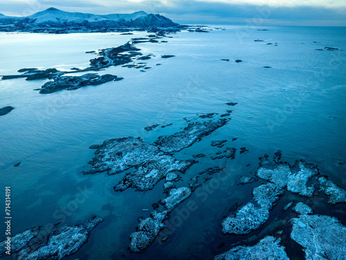 Obraz na płótnie The Atlantic Ocean Road with Storseisundet Bridge in winter (Nordmore, Norway). w salonie