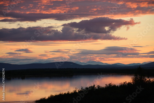 Sonnenuntergang in Schwedisch Lappland © Anne