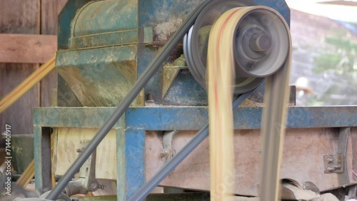 The rice milling machine during working