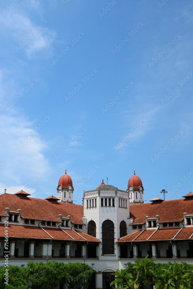 Obraz premium Exterior building of Lawang Sewu, Semarang. Historic building belonging to PT KAI or The Old station of Semarang, Lawang Sewu. originally used as the Head Office of the private railway company.