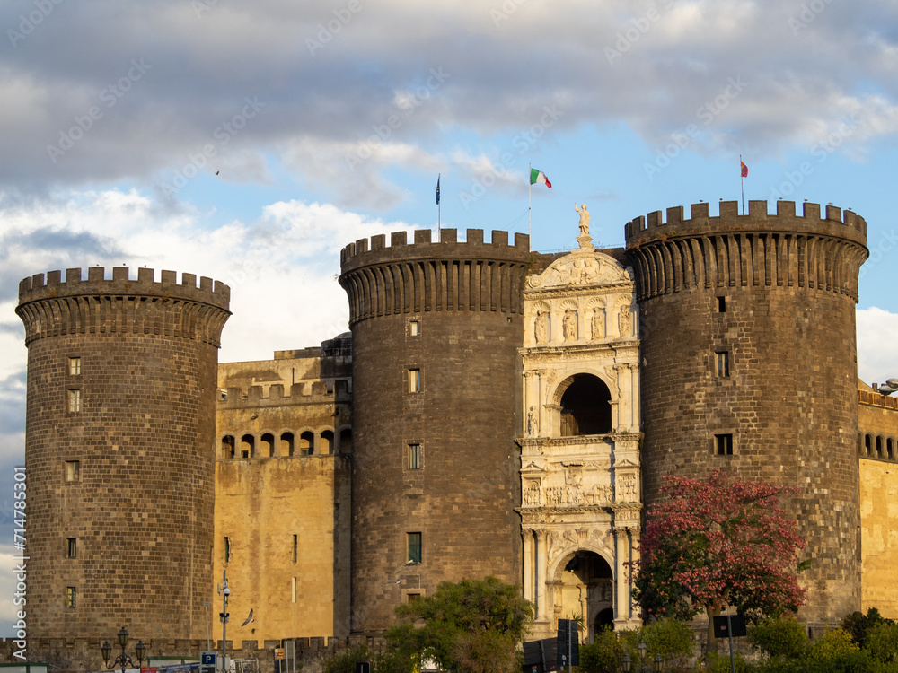 Cstel Nuovo triumphal arch integrated into the gatehouse, Naples