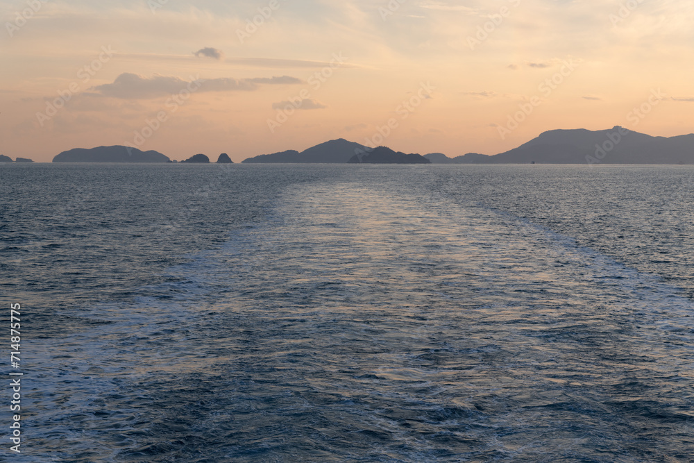 Fototapeta premium sunset over the sea