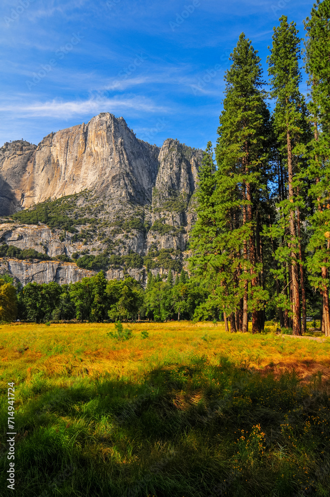Cook's Meadow, Lost Arrow Spire and a dry Yosemite Falls in late summer, Yosemite National Park, California, USA.