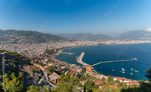 Fototapeta Naklejka Na Ścianę i Meble -  Widok na port w Alanii  Riwiera Turecka
