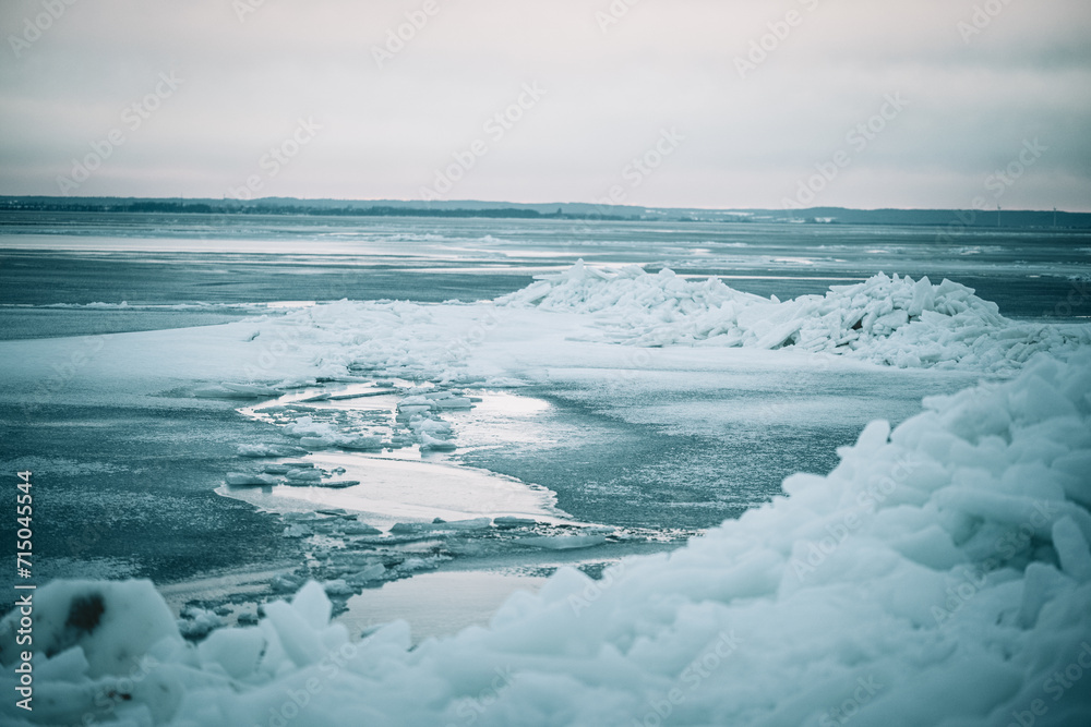 Obraz premium Ice tsunami in Hel Peninsula