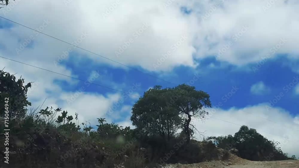 time lapse dirigindo em estrada de terra na cidade de Boa Esperança, Estado de Minas Gerais, Brasil