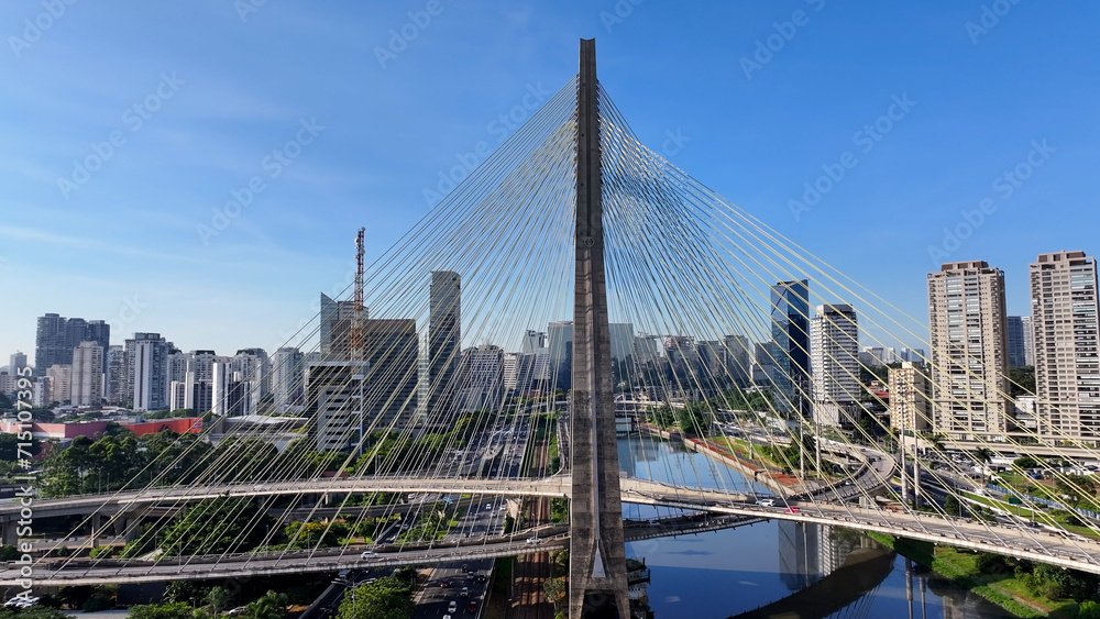 Cable Stayed Bridge At Cityscape In Sao Paulo Brazil. Downtown Bridge. Traffic Road. Sao Paulo Brazil. City Life Landscape. Cable Stayed Bridge At Cityscape In Sao Paulo Brazil.